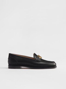 Dior Dior Palais Leather Loafers IT 39 Women